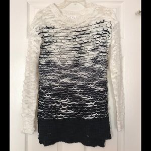 White and black chunky sweater